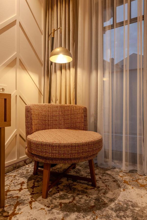 Hotel Branco ティミショアラ エクステリア 写真